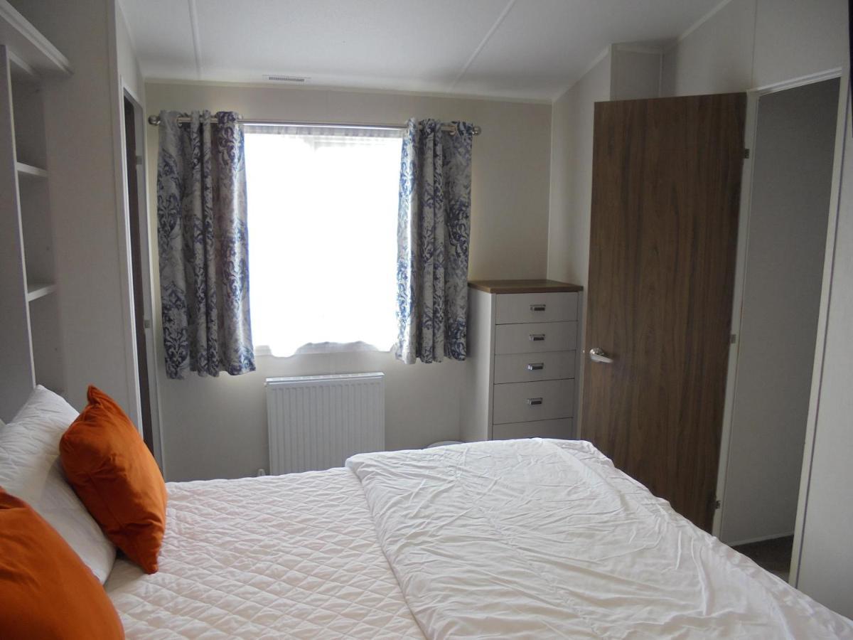 Апартаменты 6 Berth Heated On Annandale Инголдмелс