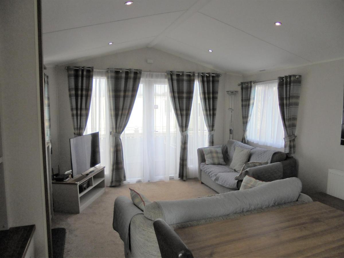 Апартаменты 6 Berth Heated On Annandale