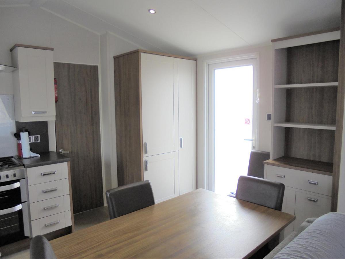 Апартаменты 6 Berth Heated On Annandale Инголдмелс